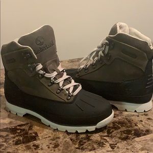 Warm, sturdy Winter boots